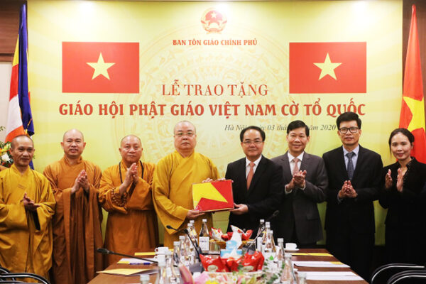 Lôi Am: Giáo Hội và Quyền Lực